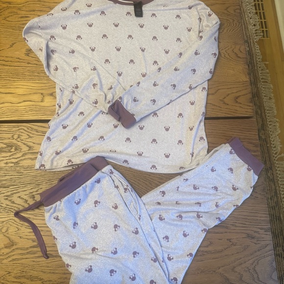 Disney Lavender Minnie Mouse Pajama Set Womens - Picture 4 of 14